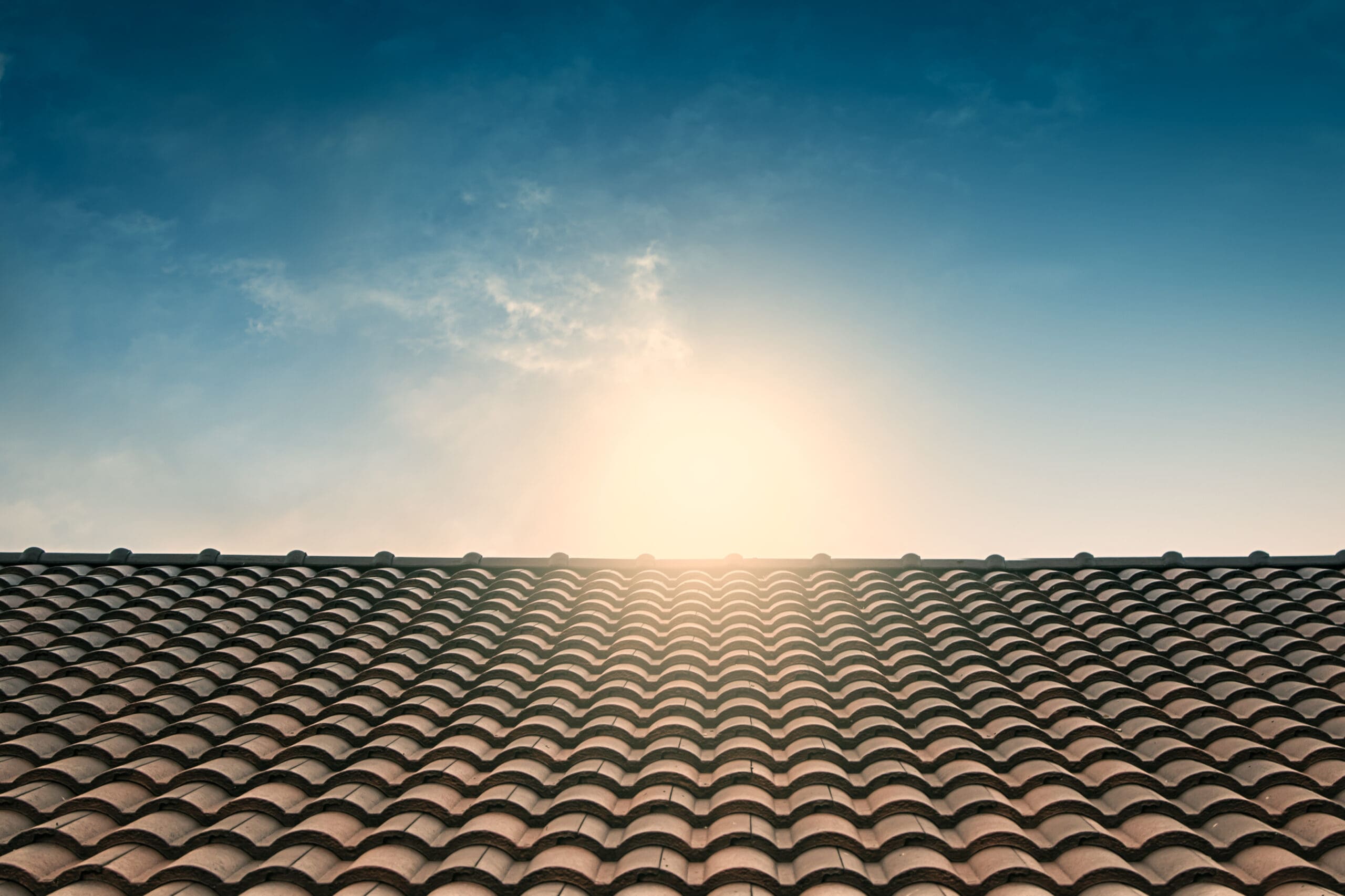 Featured image for “Surviving the Arizona Heat: How to Protect Your Roof from Extreme Temperatures”